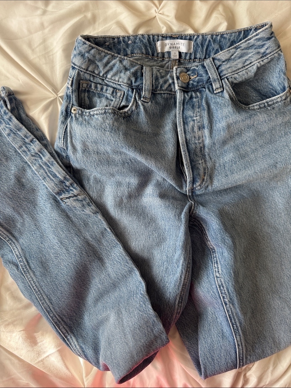 Dynamite Light Wash High-Rise Women’s Jeans